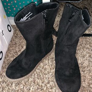 Cat & Jack toddler boots